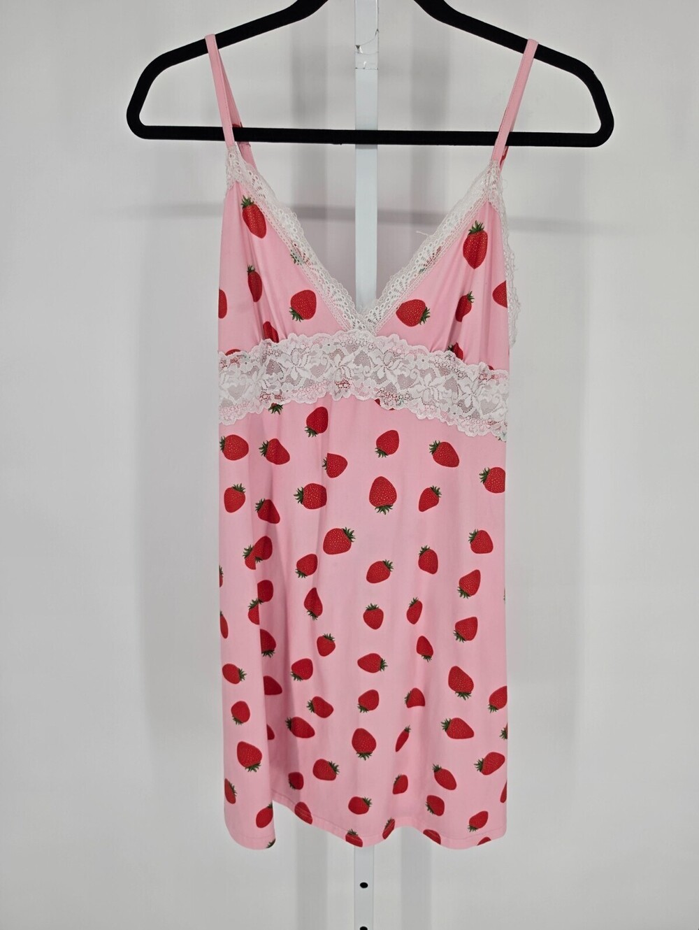 Ekouaer Womens Sz M Nightgown Pink Strawberry Print Lace Trim